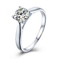 Hot Sale Classic S925 Moissanite Ring with Silver platinum
